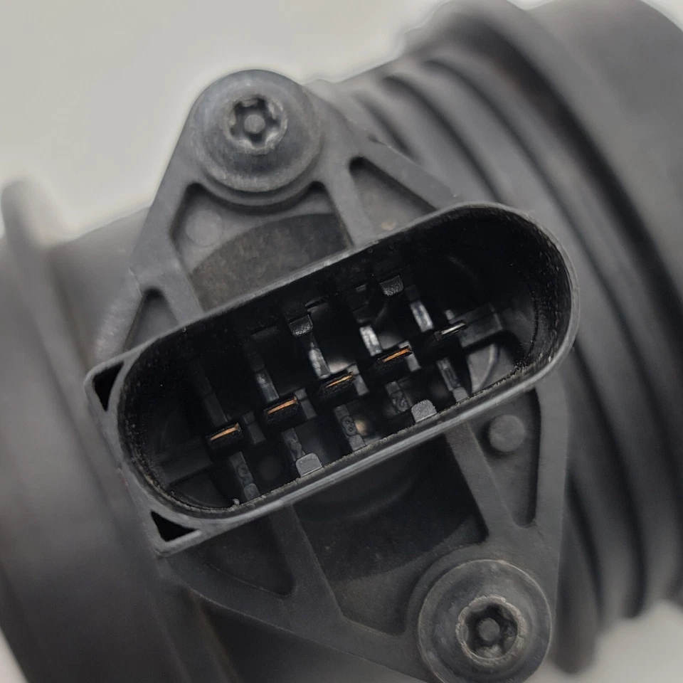 1997 - 2004 Mercedes-Benz E320 CLK320 SLK320 Mass Air Flow Sensor Meter Assembly - Image 4 of 4