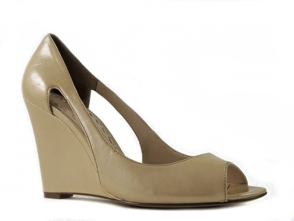 Enzo Angiolini バーガンディ ハイヒール　エナメル Enzo Angiolini バーガンディ ハイヒール エナメル - メルカリ