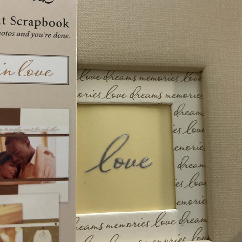 Hallmark Grandchildren Instant Scrapbook. Just add Photos and you're done. - Picture 6 of 7