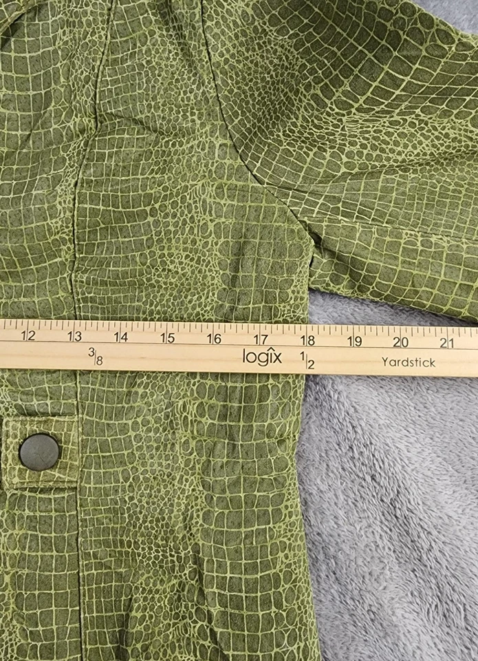 Куртка женская Metrostyle 8 зеленая крокодиловая тисненая кожа укороченная на пуговицах спереди - Изображение 4 из 4