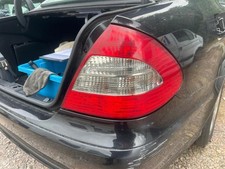 Feu arrière Mercedes CLASSE E
