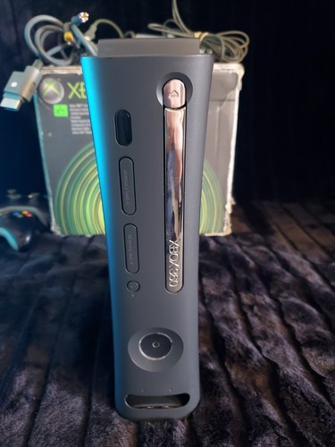 Microsoft Xbox 360 Elite Black, With extras and accessories! - Picture 6 of 18