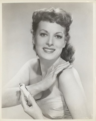 Maureen O'Hara 1950s Busty Swimsuit Portrait Original 8x10 Silver Gelatin Photo 