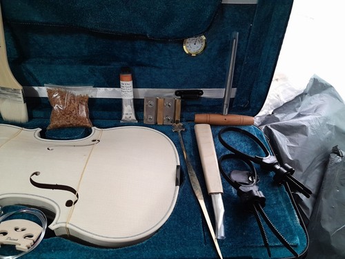 VIOLIN MAKING KIT IN 3/4 SIZE, HAND-MADE PLATINUM LEVEL, ALL PARTS INCLUDED - Picture 2 of 23