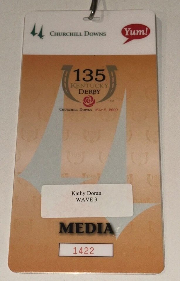 2009 Kentucky Derby TV Media Pass Insignia Churchill Downs Ticket Stub Lanyard Foto 2 de 3