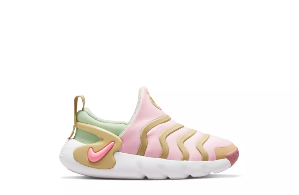 Nike kids shop shoes pink
