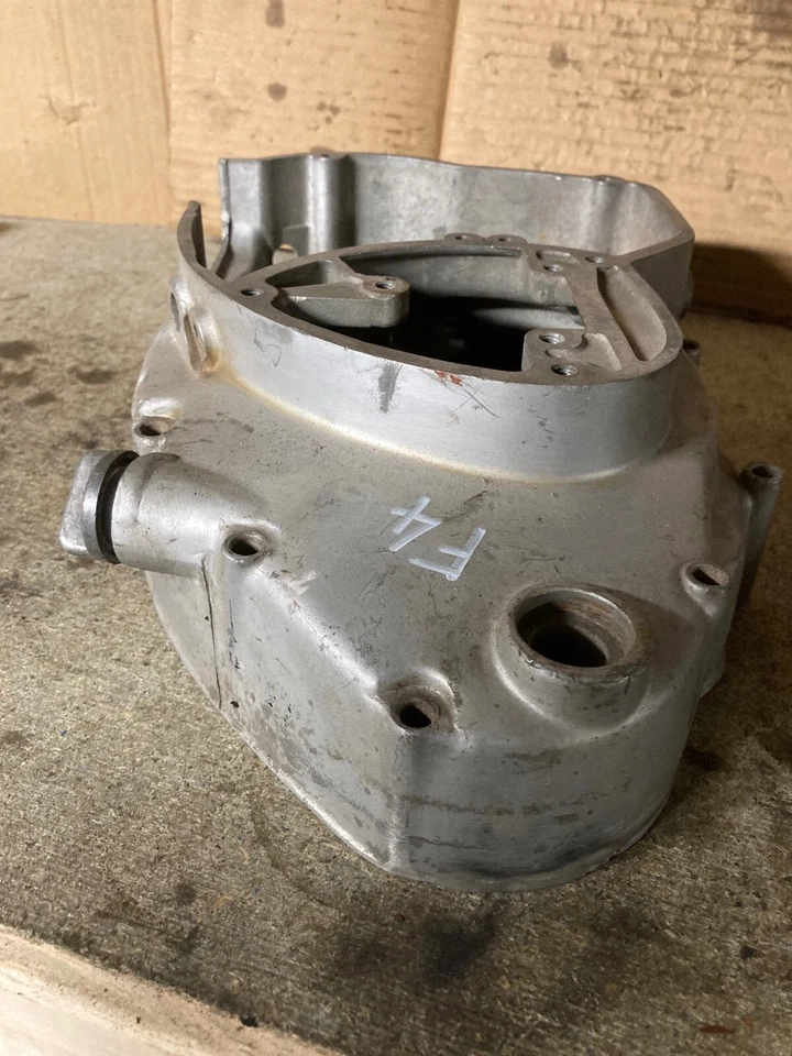 Embrague Kawasaki F4 250 Sidewinder/carcasa de carburador/carcasa 1969 Foto 3 de 4