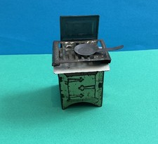 Vintage Dolls House Tinplate Cooker & Pan c1930/40s