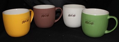 NEU!!! 4 VERSCHIEDENE MC CAFE  TASSEN / BECHER / CUP - ÖSTERREICH - 2025 OVP