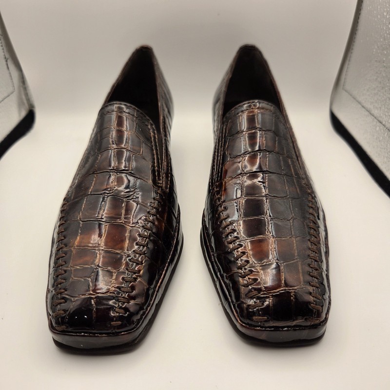 Amalfi By Rangoni Women’s Loafers Size 4M  Handcrafted in Italy