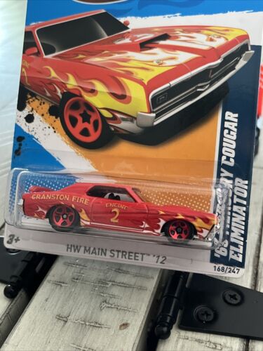 Hot Wheels Cranston 2012 camión de bomberos 2 69 Mercury Cougar Eliminator rojo - Imagen 3 de 3
