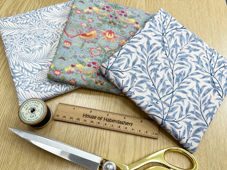 FAT QUARTER FABRIC BUNDLE William Morris Azure Blue Floral Bird Print Fabric - Image 3 of 3