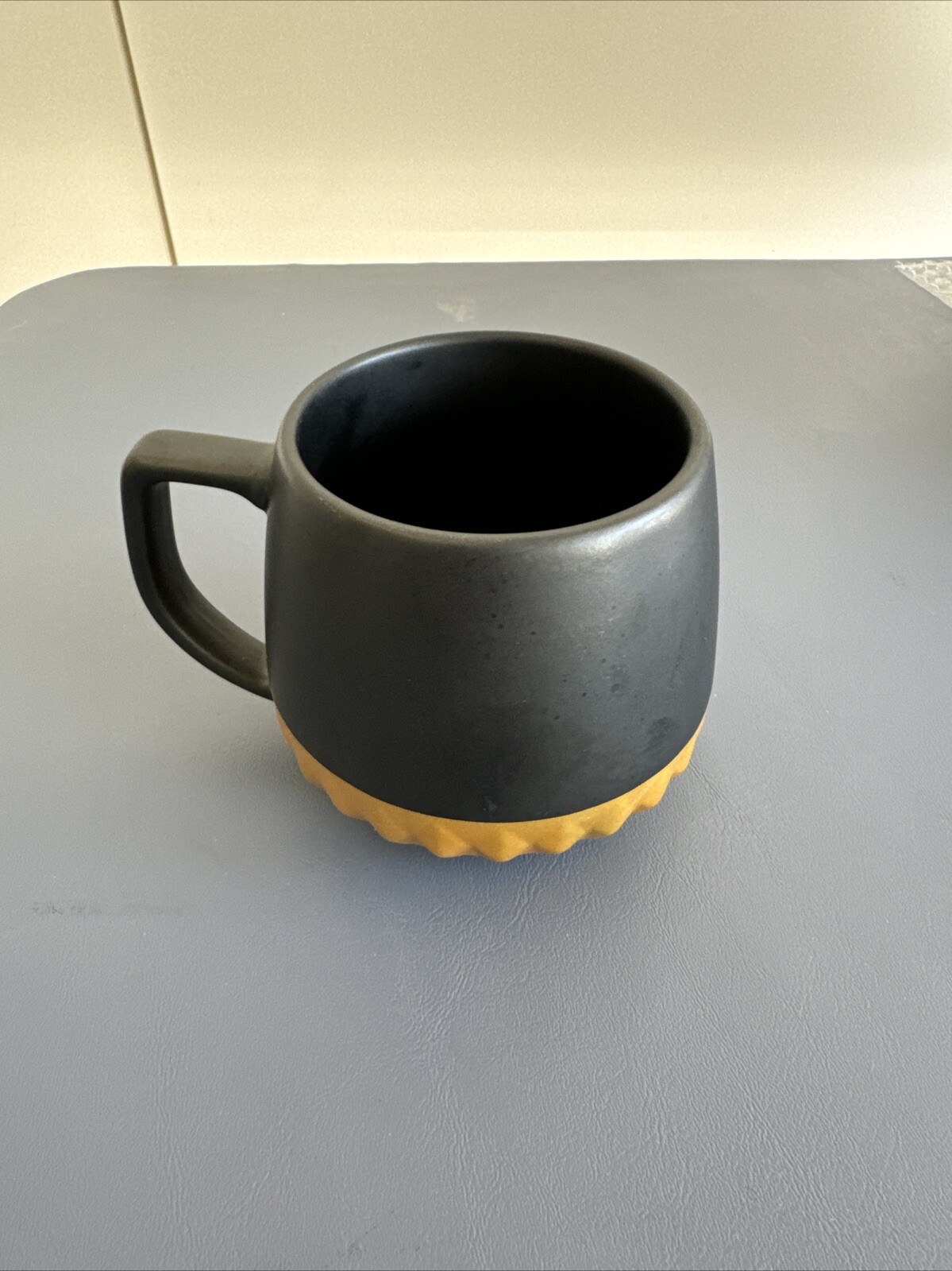 Picture 4 of 6