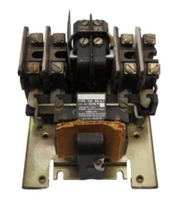 NEW JOSLYN CLARK 5UK4 RELAY TYPE PM 10A 600VAC W/ KPMH LATCH UNIT TYPE PML