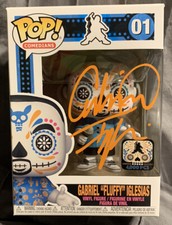 FUNKO GABRIEL FLUFFY IGLESIAS DIA DE LOS FLUFFY’S  SIGNED 4000 PCS W/PROTECTOR