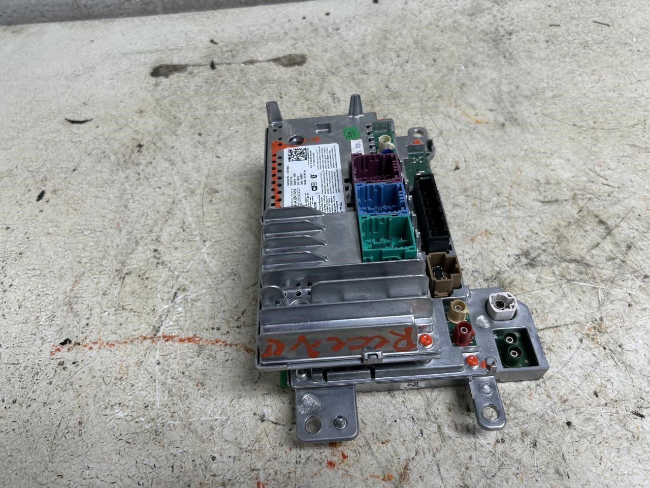 Maserati Levante 2022 Receiver P/N 670214316