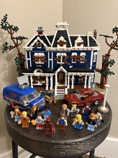 LEGO Icons 11370 Stranger Things: The Creel H...