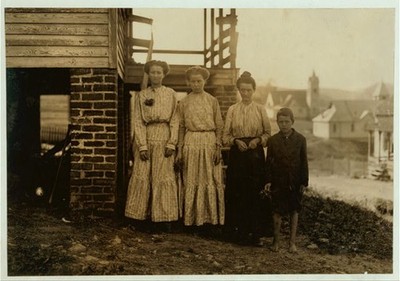 Tommy Bullard,Washington Cotton Mills,Fries,Virginia,VA,Lewis Wickes Hine,1911