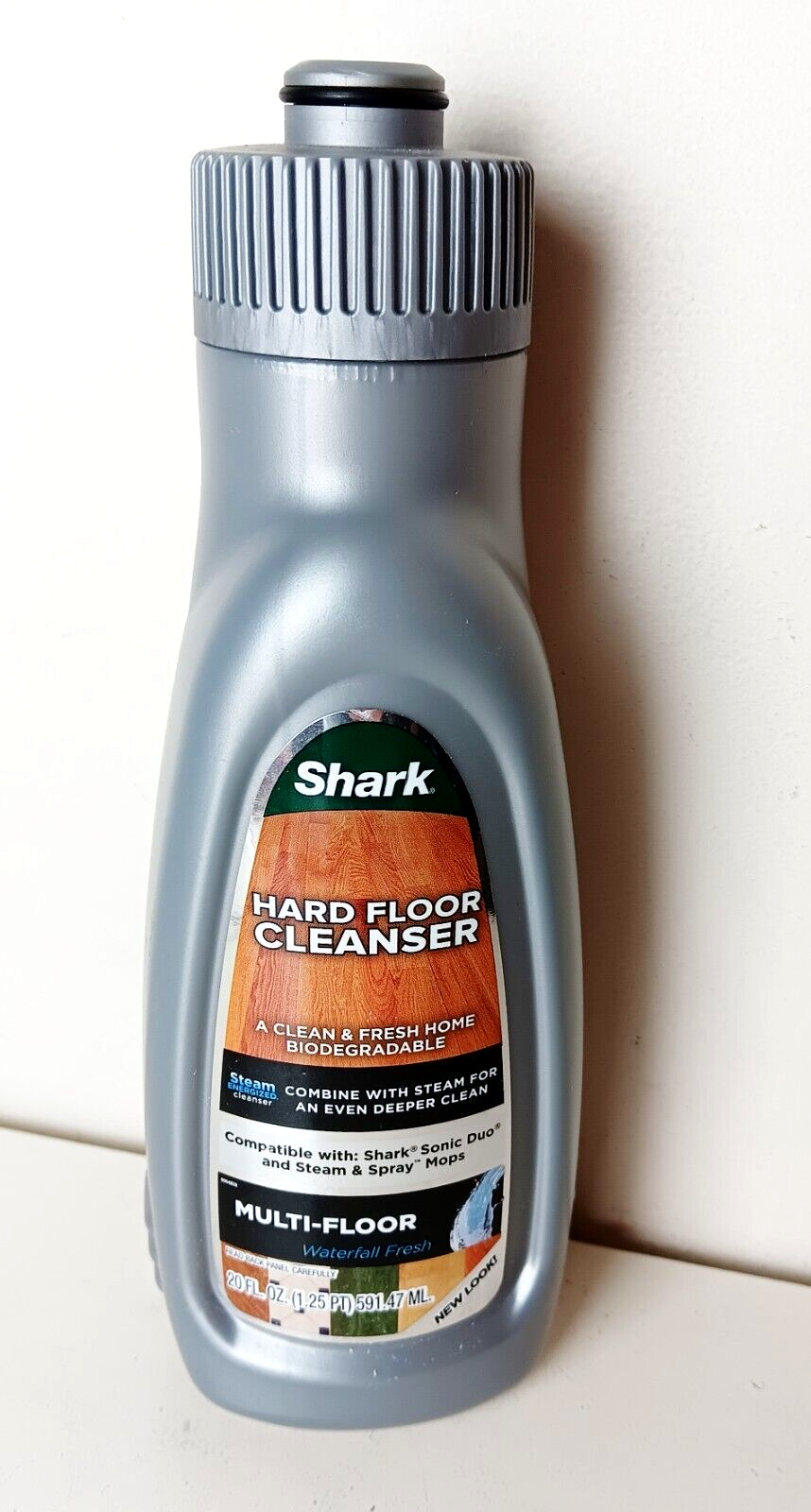 Shark Hard Floor Cleanser Waterfall Fresh Scent 20 oz Bottle