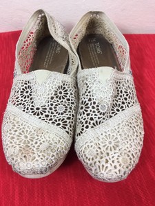 white crochet toms