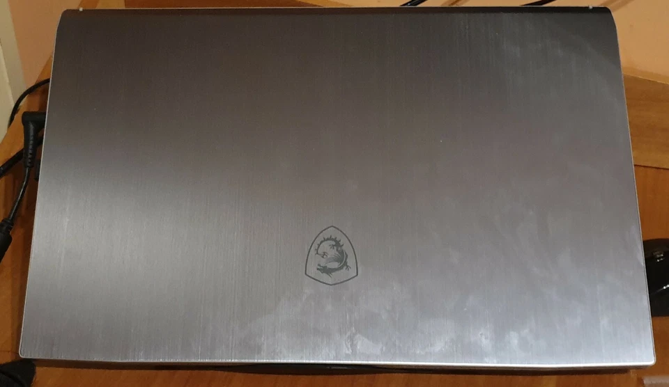 MSI Creator 17M A10SE-260IT, Notebook 17,3" usato come nuovo - Immagine 3 di 3