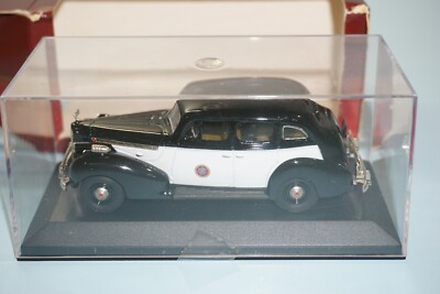 RexToys - Packard Super 8 Berline Services Formal Sedan 1940 1/43