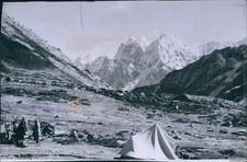 1959 Nepal Near Mt Everest Red China Alienate India Historic Vintage Photo 6x8