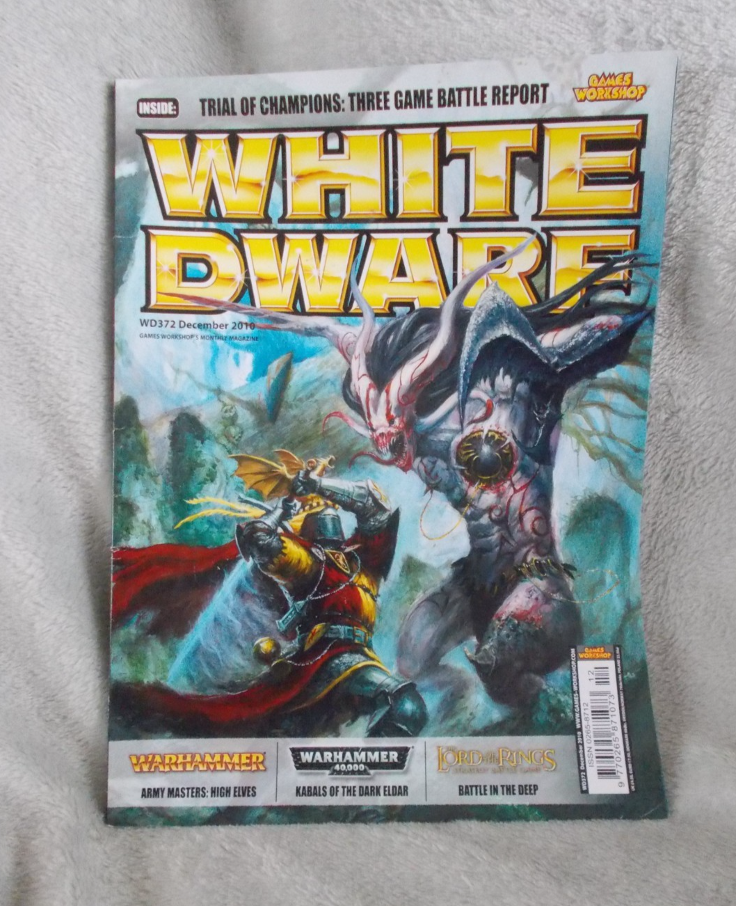 Games Workshop / Warhammer - White Dwarf Magazine No:- 372 December 2010