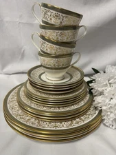 (20 Piece) ARAGON by Minton (Four) 5 Piece Place Settings (Multiples)