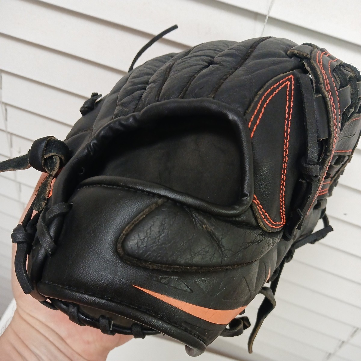 Nike MVP Edge Prospect Youth Black/Pink 11.50