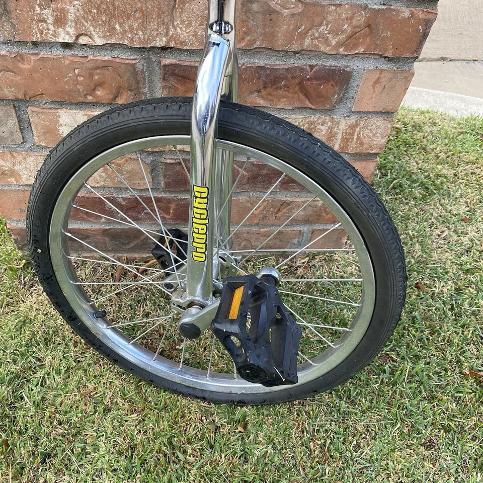 CYCLE PRO Unicycle Bike - Image 4 of 4