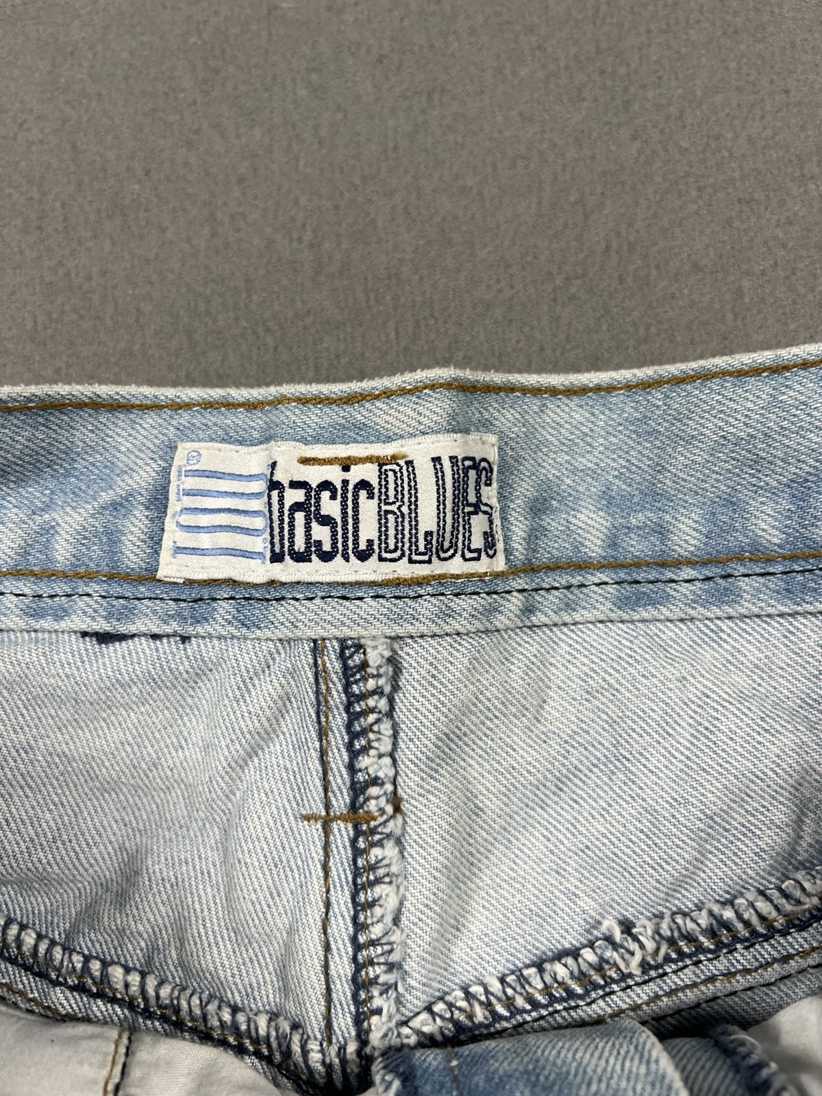 Vintage 1990s Basic Blues Patchwork Light Wash De… - image 3