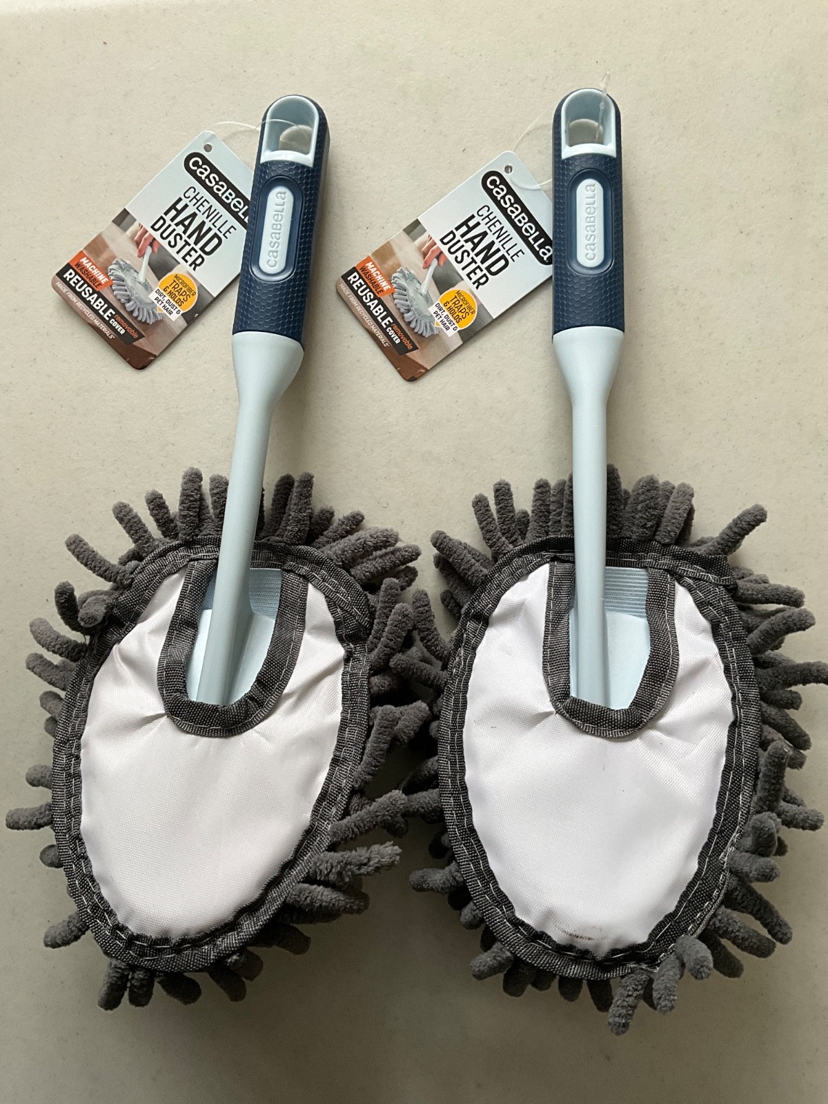 Casabella Chenille Microfiber 12" Hand Duster Dusting Wand -