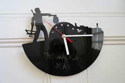 Walking Dead Design Wanduhr, aus schwarzem Plexiglas [ D-5 ]