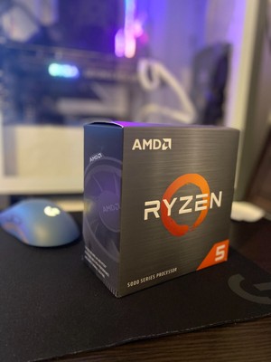AMD Ryzen 5 5600X Desktop Processor (4.6GHz, 6 Cores, Socket AM4) Box -...