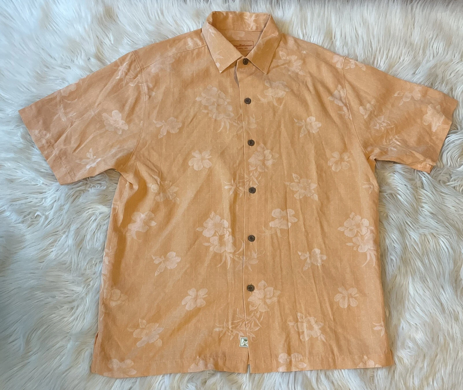 Tommy Bahama Men's Original Fit 100% Silk Hawaiian Floral Shirt- Medium
