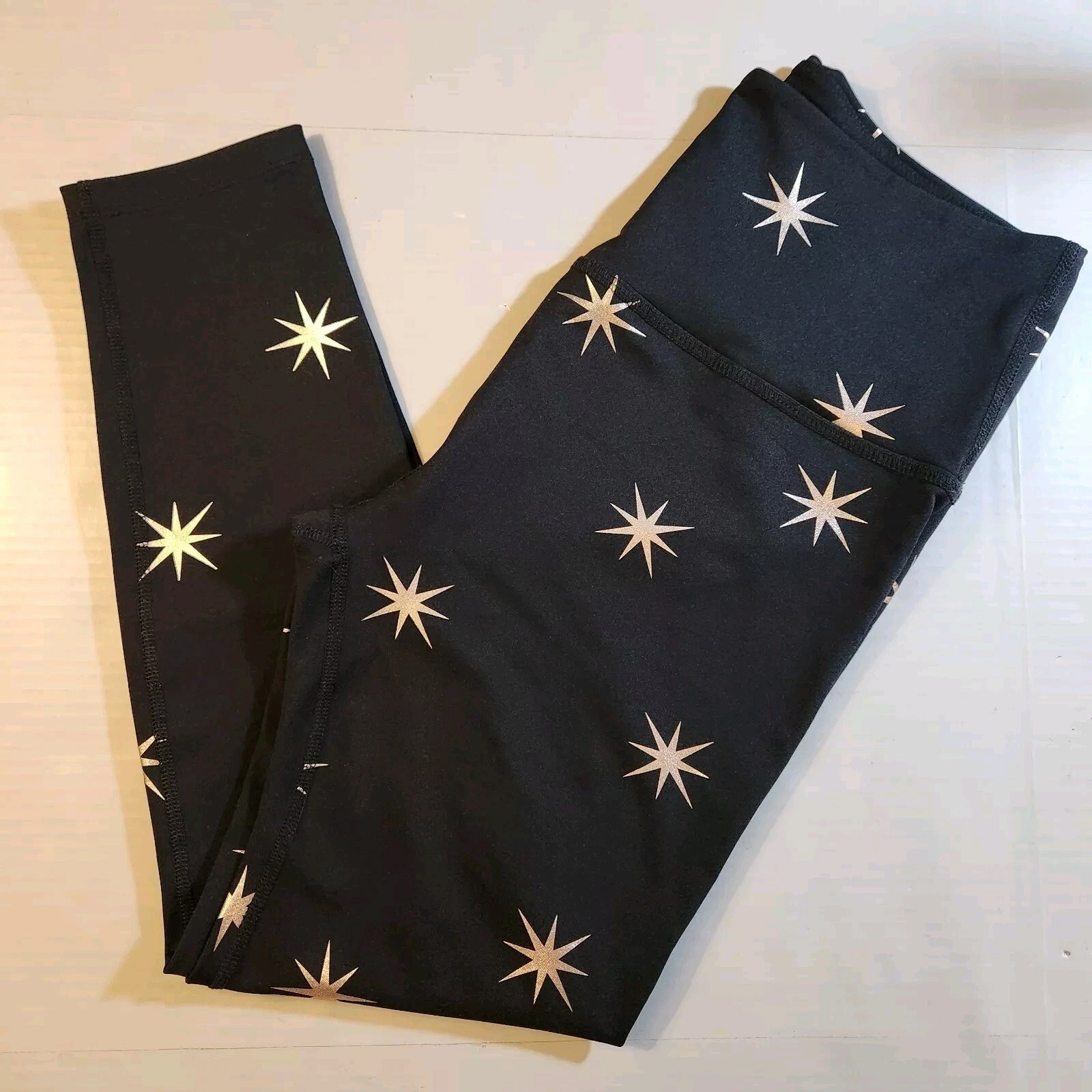 beyond-yoga north star high waisted star midi leggings