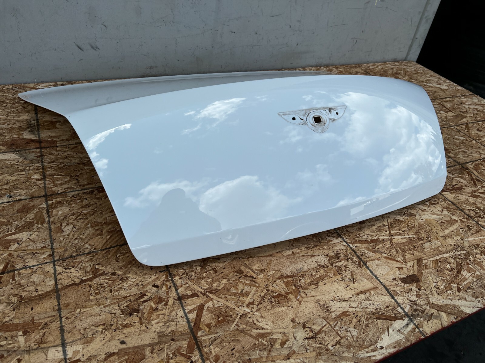 TRUNK LID COVER HATCH PANEL BOOT WHITE BENTLEY FLYING SPUR (2006-2012) OEM