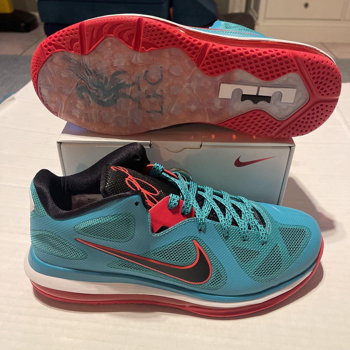 シューズ(男性用) Nike LeBron 9 Low Liverpool Action Red NIKE LEBRON IX 9 LOW LIVERPOOL ACTION RED BLACK NEW GREEN SZ 8.5
