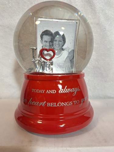 Today & Always My Heart Belongs to you Water Globe, Plays Music