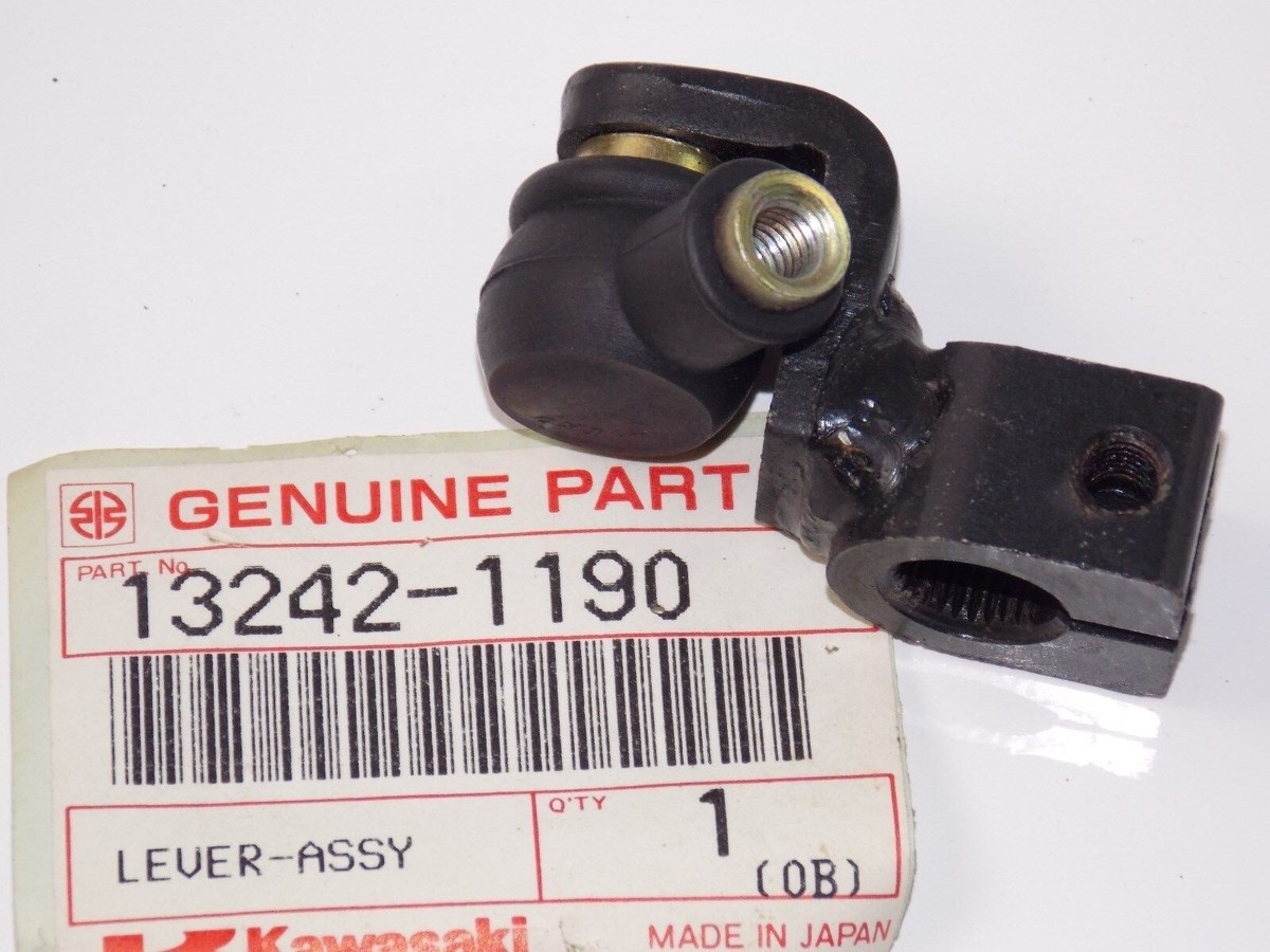 OEM 1985-97 KAWASAKI ZX600 MOTOR PEDAL GEAR CHANGE SWIVEL