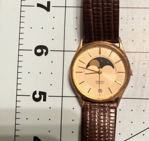 MOON クールなヴィンテージ 1980 年代 最後の値下げ MOON クールなヴィンテージ 1980 年代 最後の値下げ Vintage Seiko