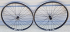 29"  700c WTB i30 bike wheels TCS Shimano XT Centerlock thru axle hubs