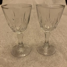 Luminarc verrerie d’arques from France liqueur cordial crystal glass set of 2