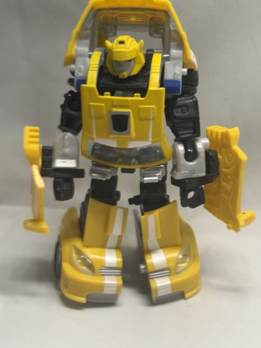 Transformers Bumblebee Complete Classics Deluxe Class - Picture 6 of 11