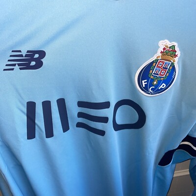 Brand new - Men's FC Porto 17/18 Longsleeve Third Shirt - Large