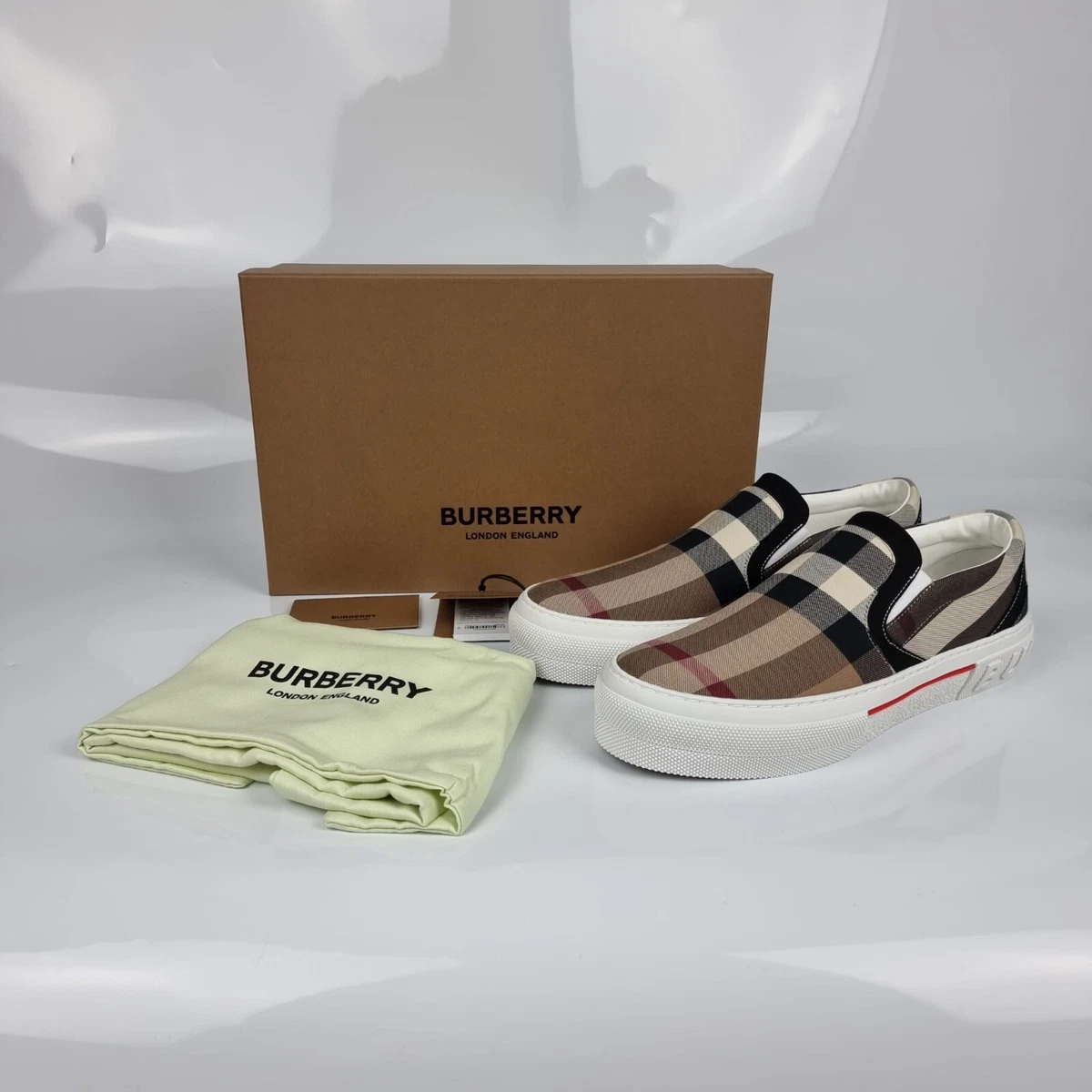 Tenis top burberry imagenes