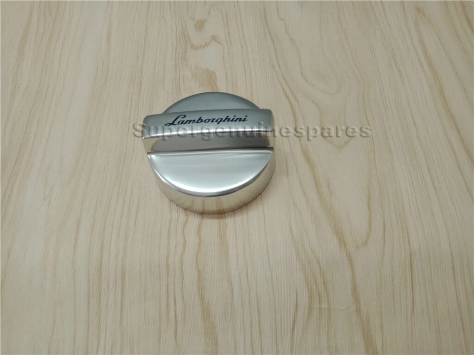 Tampa do tanque de combustível Lamborghini Gallardo LP550 LP560 LP570 400201587A usada - Imagem 3 de 4