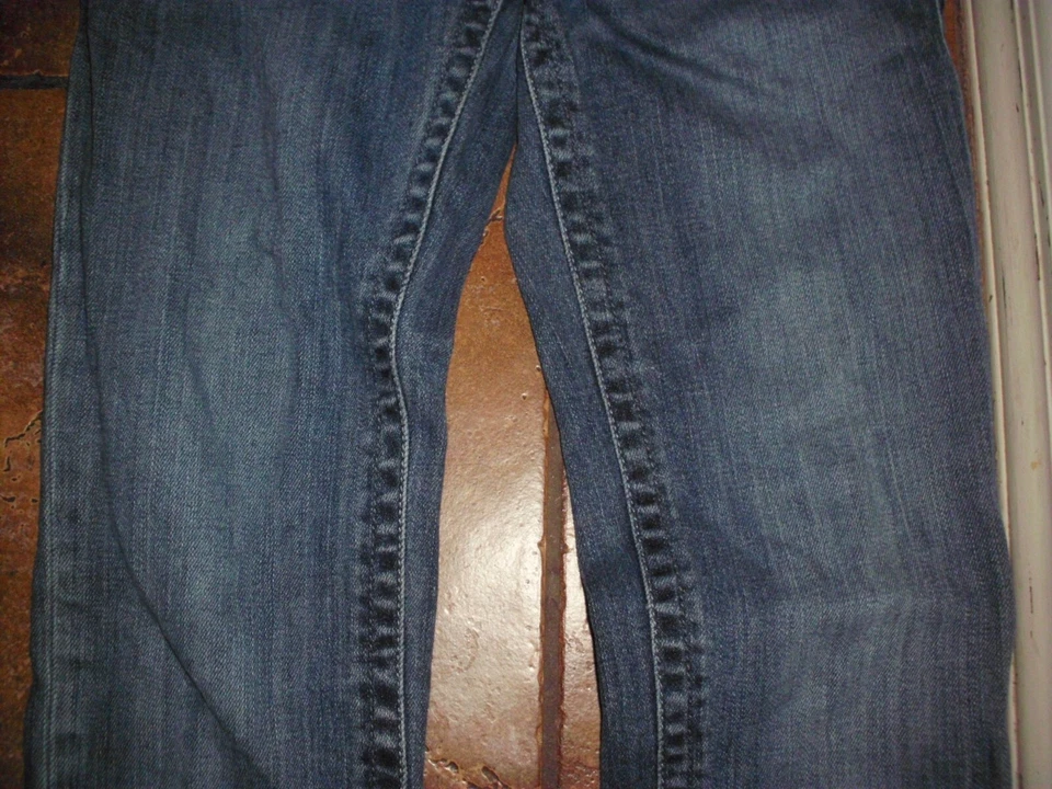 WOMEN'S JUNIORS JEANS SZ. 5 MISS CHIC BLACK DOLLHOUSE & ROXY BLUE JEANS USED - Image 3 of 4