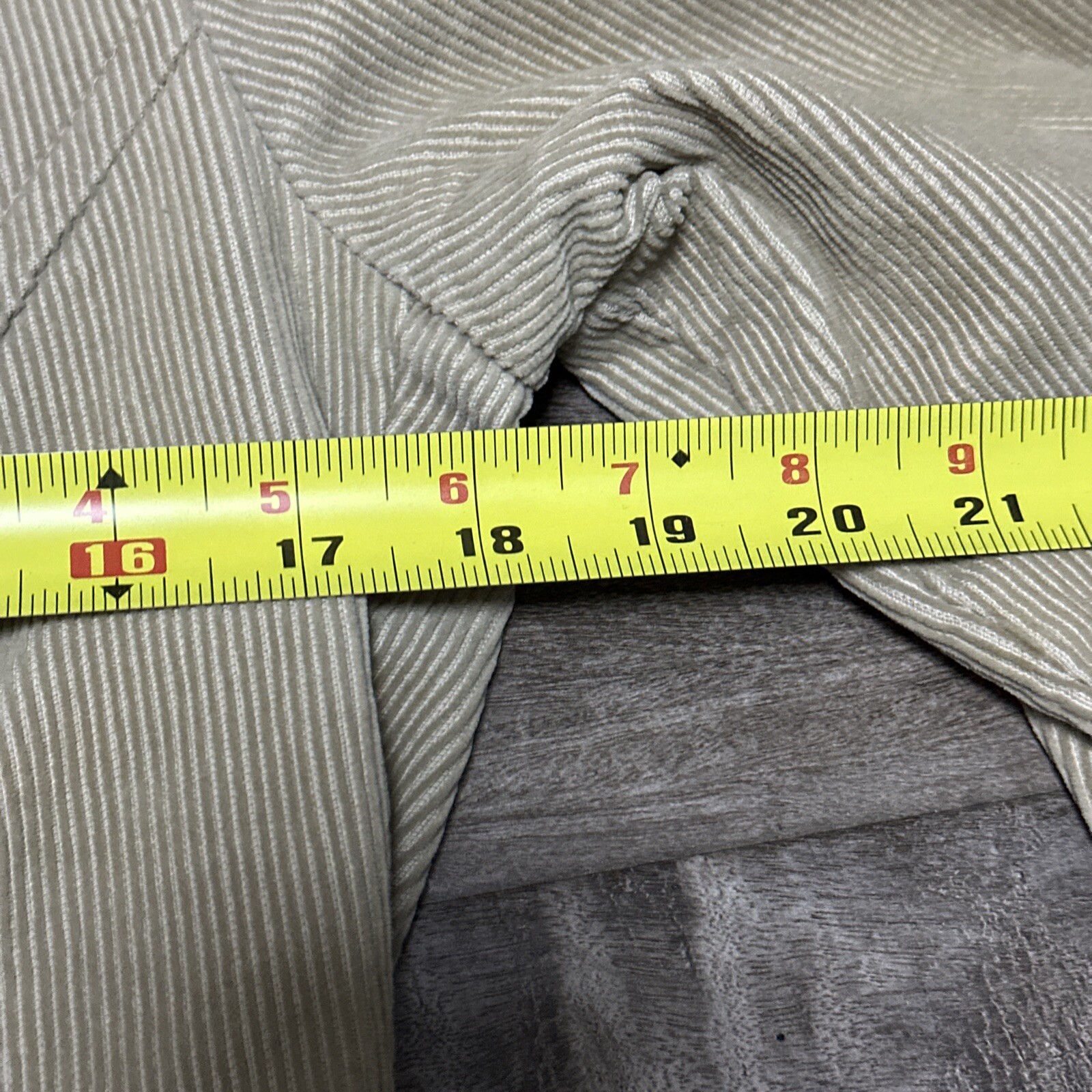 Zara Basic  Beige Corduroy Jacket size Large - image 19